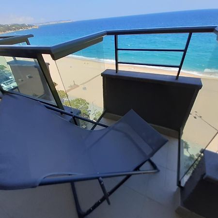 Apartamento Vistas Mar Primera Linea Playa Platja d'Aro Dış mekan fotoğraf