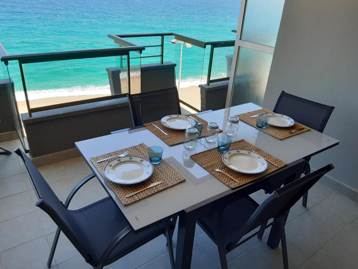 Apartamento Vistas Mar Primera Linea Playa Platja d'Aro Dış mekan fotoğraf